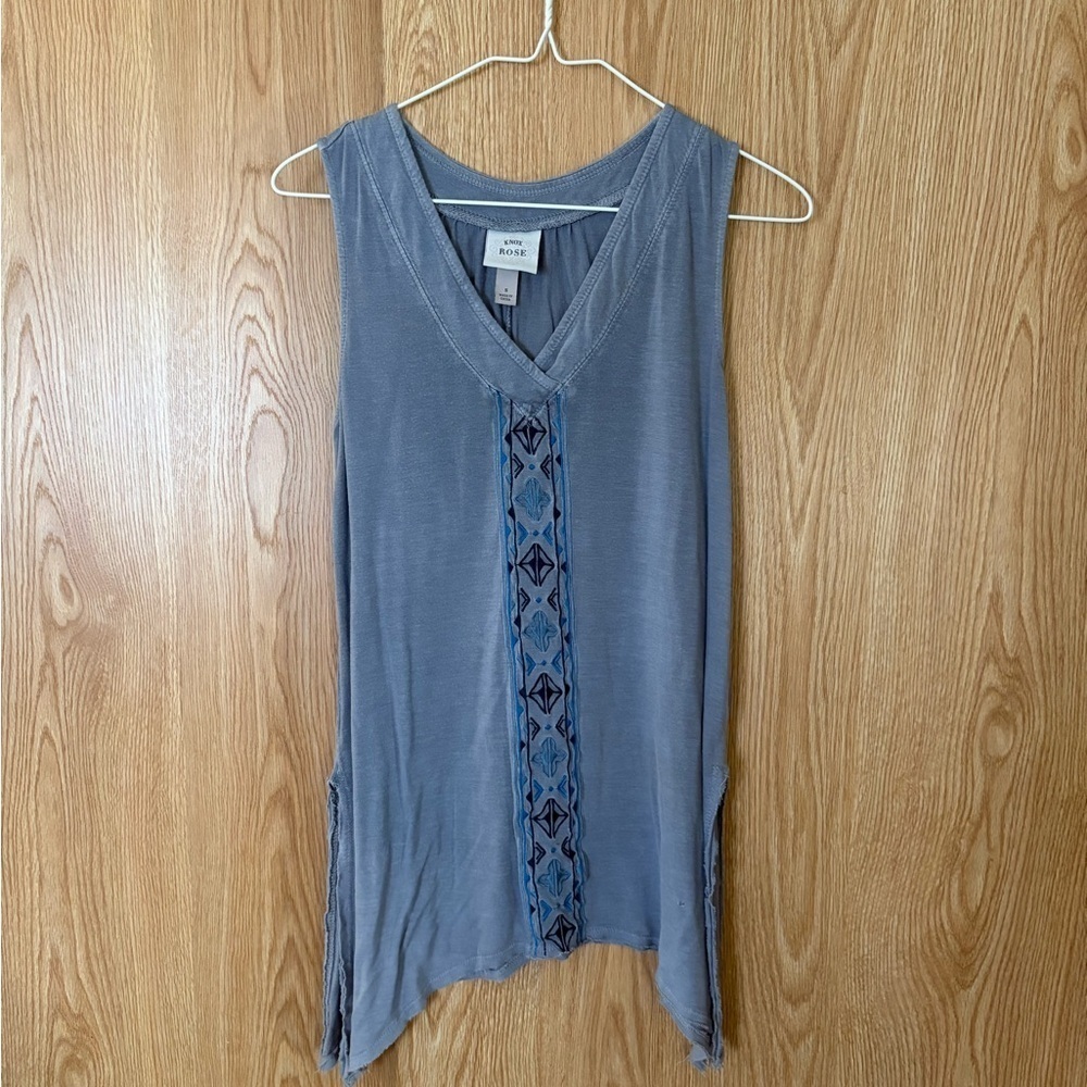 Knox Rose Sleeveless Light Blue Embroidered Long Tee Top